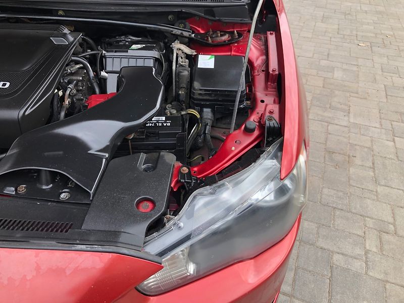 Mitsubishi Lancer (2008) 2.0 DI-D - fotka 27 z 30