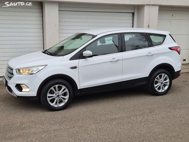 Ford Kuga (2017) 1.5i 110kw Nové ČR - fotka 3 z 30