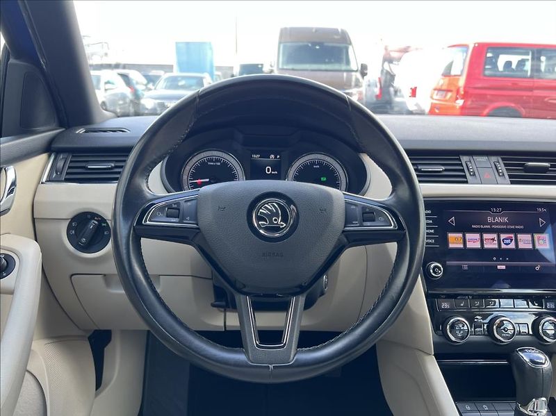 Škoda Octavia 2,0 TDi DSG STYLE nové rozvody - fotka 23 z 39