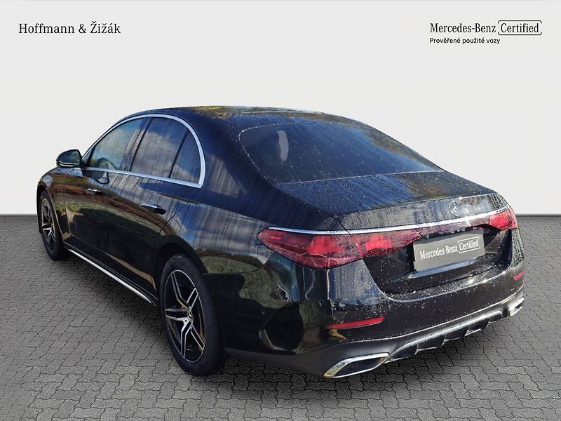 Mercedes-Benz Třídy E E 220 d AMG 4MATIC - fotka 7 z 22