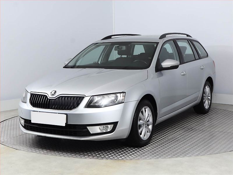 Škoda Octavia (2017) Ambition 1.6 TDI, Tempomat - fotka 2 z 14