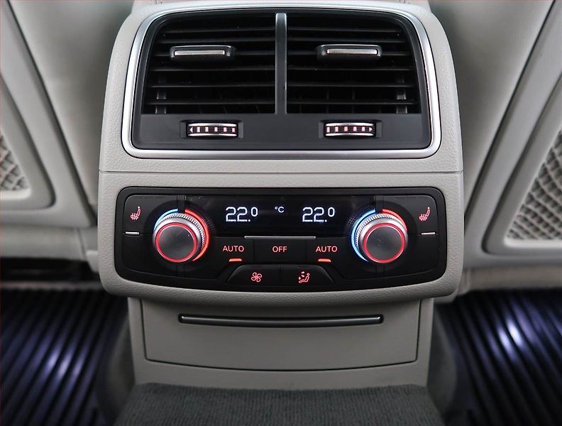 Audi A6 (2015) 3.0 TDI, 4X4, Automat - fotka 25 z 32