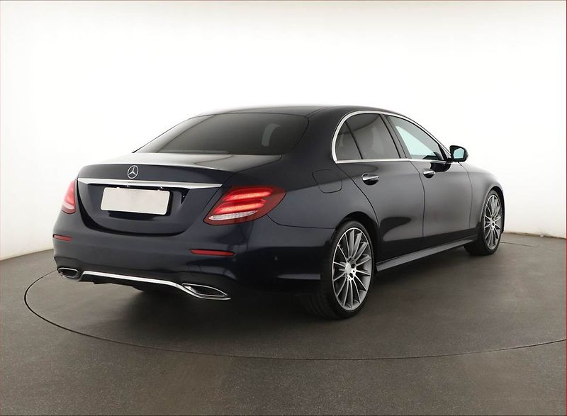 Mercedes-Benz Třídy E (2017) E 350 d - fotka 5 z 25