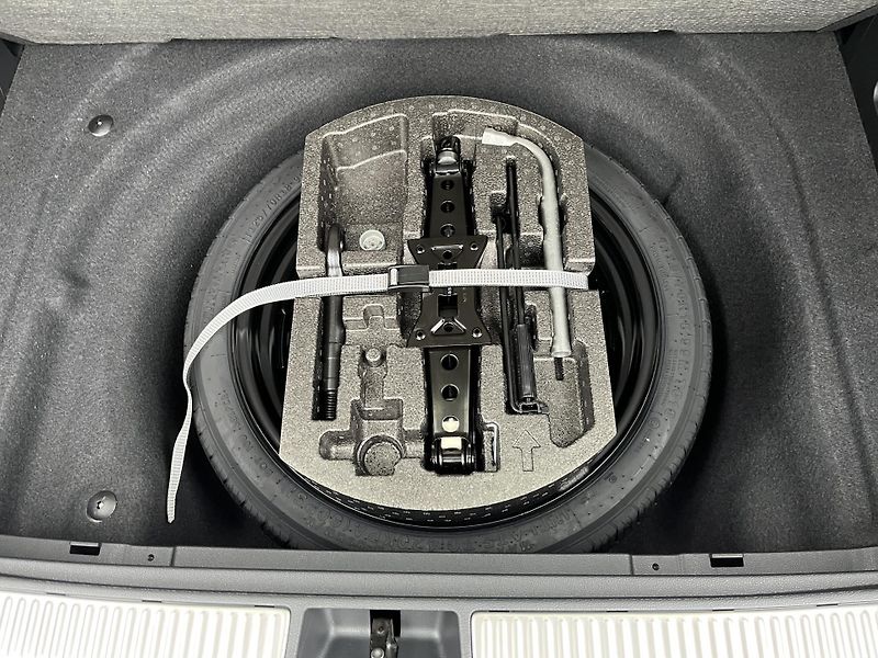 Volkswagen Passat Business 2,0 TDI DSG - fotka 22 z 23