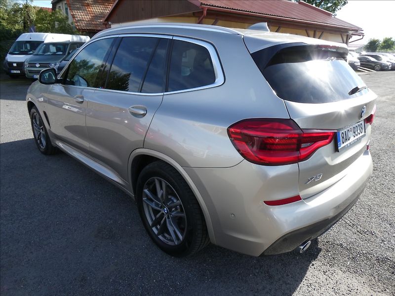 BMW X3 3,0 xDrive30d M-SPORT,2x kola - fotka 8 z 54