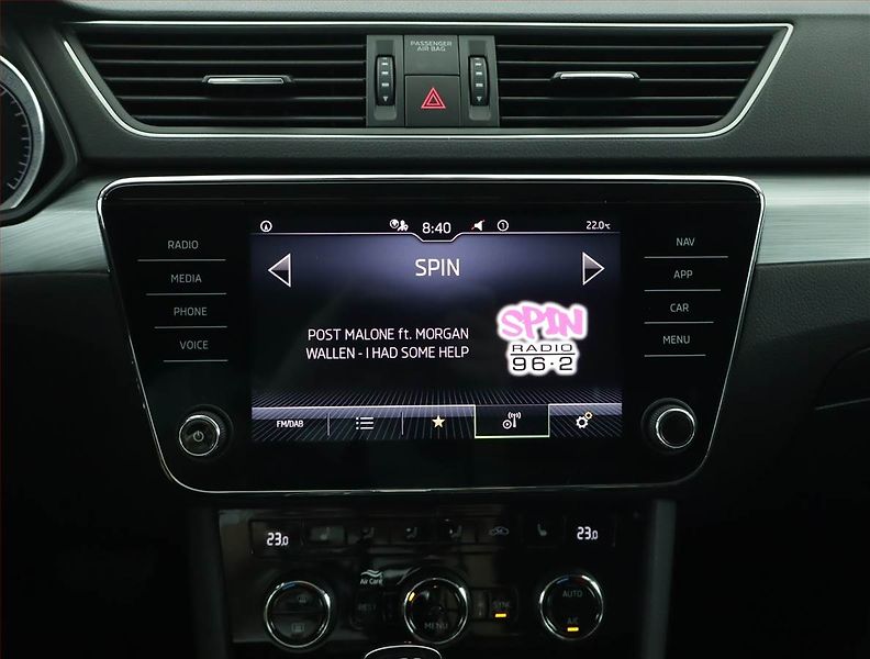 Škoda Superb (2021) Ambition 2.0 TDI - fotka 12 z 17