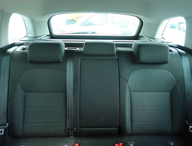 Škoda Superb (2016) 2.0 TDI, Navi, Bi-Xenony - fotka 10 z 22