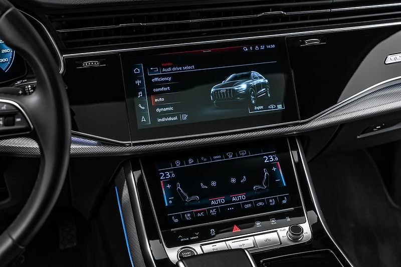 Audi Q8 - fotka 17 z 23