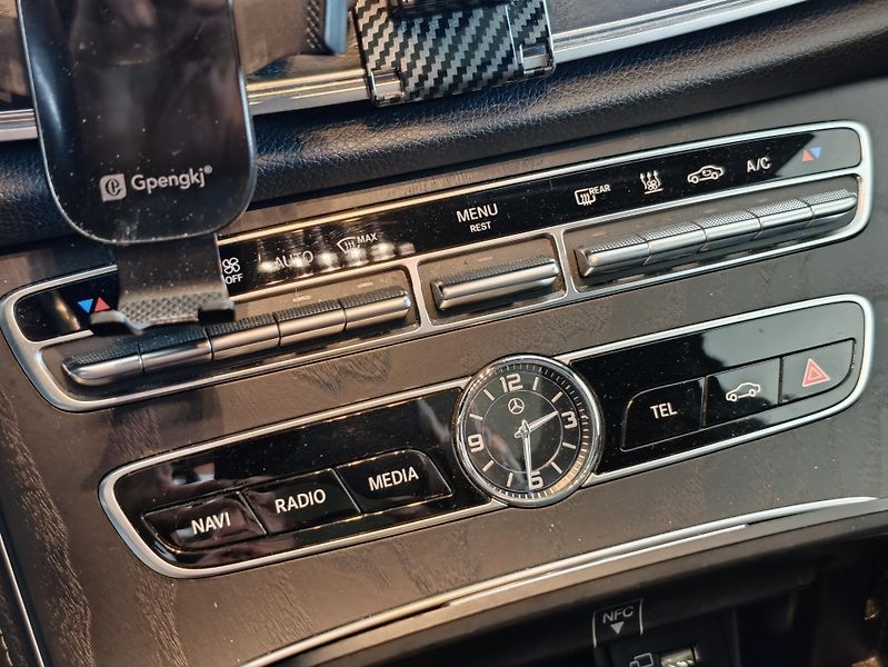 Mercedes-Benz Třídy E (2020) E220CDI All-terrain TOP VÝBAVA - fotka 15 z 25