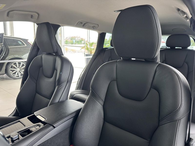 Volvo V60 T6 AWD*257kW*REZERVACE! - fotka 13 z 33