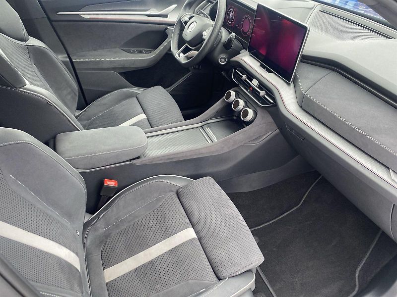 Škoda Kodiaq (2024) 2.0 TDI 4x4 DSG SportLine - fotka 10 z 39