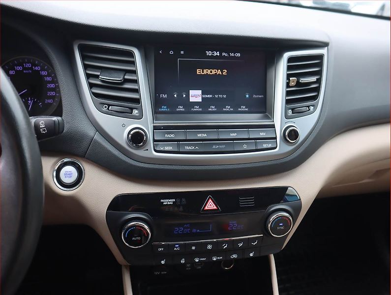 Hyundai Tucson (2018) 1.6 T-GDI, 4X4, Automat - fotka 12 z 19