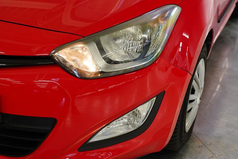Hyundai i20 - fotka 9 z 21