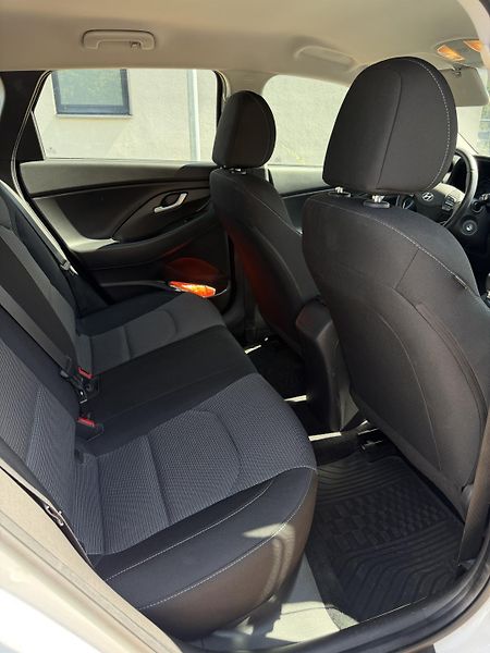 Hyundai i30 (2019) 1.6 CRDi, diesel, 85 KW, 2019 - fotka 18 z 18