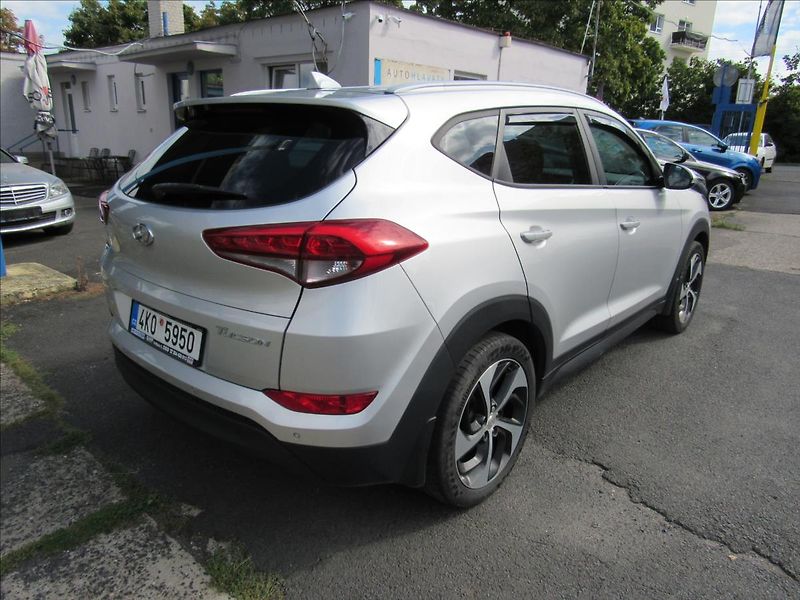 Hyundai Tucson 1,7 CRDi 85kW Nové v ČR - fotka 6 z 33