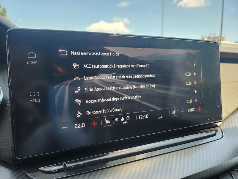 Škoda Octavia RS 2.0 TDI 147 kw DSG 4x4 Comb - fotka 12 z 26
