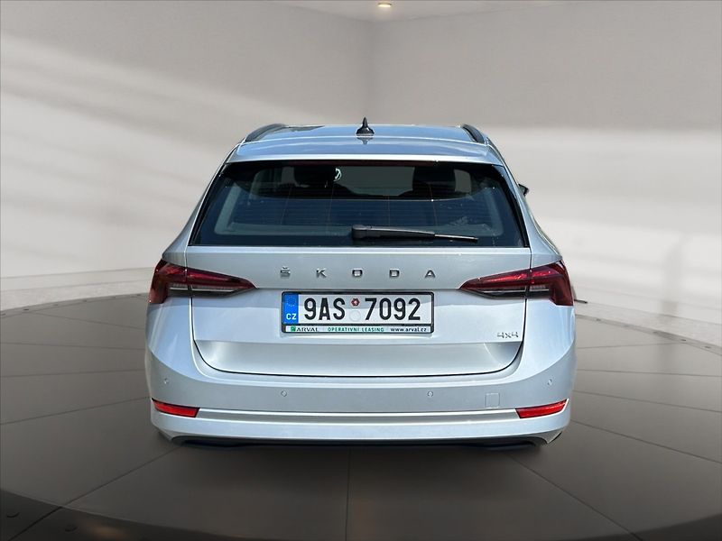Škoda Octavia 2,0 TDI 110 4x4 Ambition DSG - fotka 5 z 11