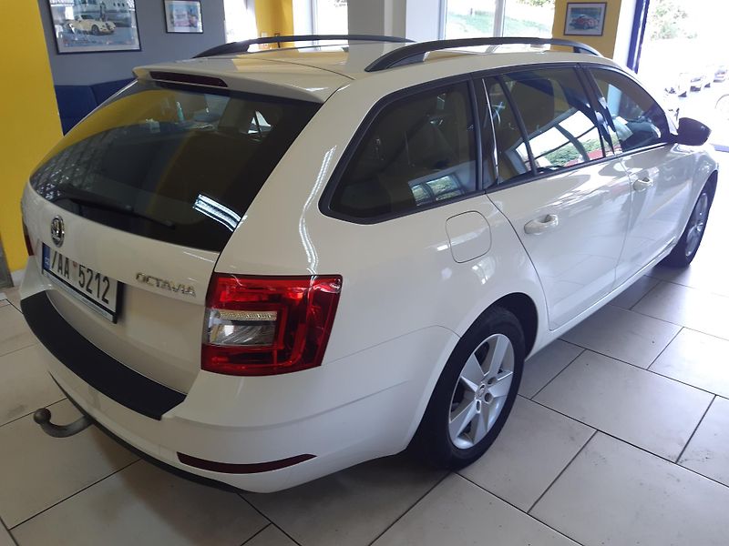 Škoda Octavia 2.0 TDI COMBI KLIMA 122000km!! - fotka 6 z 17