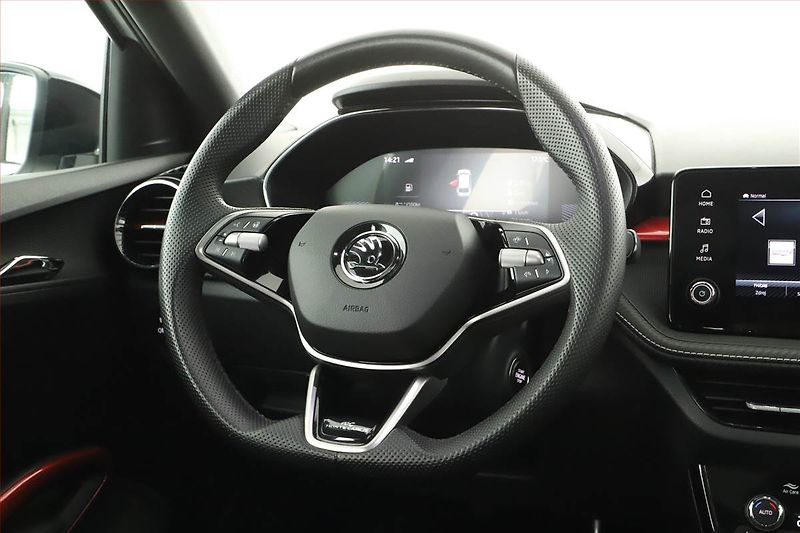 Škoda Fabia (2024) 1.0 TSI, Monte Carlo Plus - fotka 8 z 17