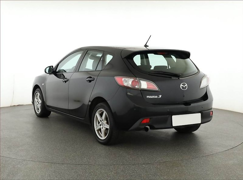 Mazda 3 (2011) 1.6 DI Turbo, nová STK - fotka 4 z 16