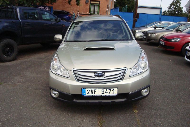 Subaru Outback (2011) 2.0 D,AWD,ČR, 2.Maj.Servis.Kn. - fotka 2 z 76