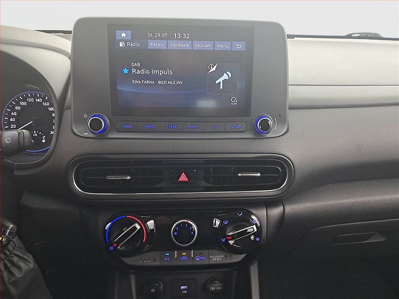 Hyundai Kona (2021) 1.0 T-GDI, Automat, Tempomat - fotka 12 z 17
