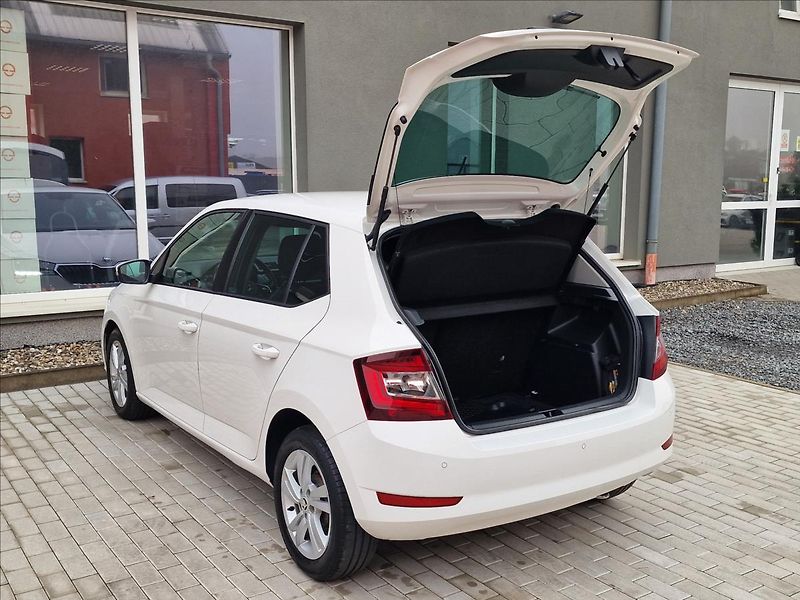 Škoda Fabia 1.0TSI Style, původ ČR,1.Maj. - fotka 40 z 48