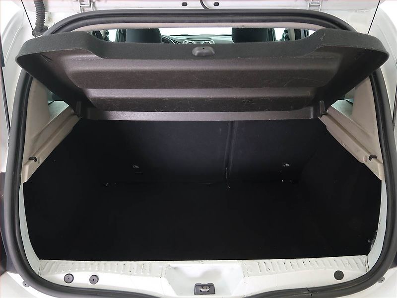 Dacia Sandero (2016) Stepway 0.9 TCe, ČR,1.maj - fotka 13 z 16