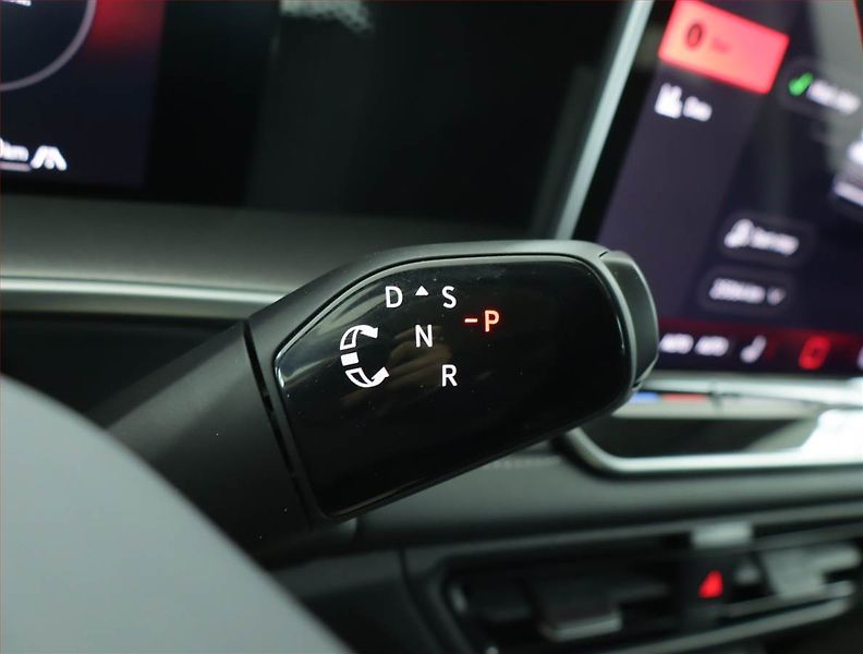 Volkswagen Tayron (2026) 1.5 eTSI - fotka 13 z 19