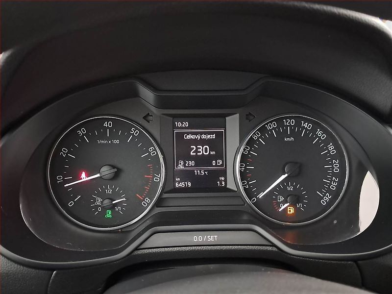 Škoda Octavia (2015) 1.4 TSI CNG, ČR,1.maj - fotka 11 z 14