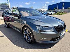 Škoda Superb (2018) 2.0 TDI 140kW DSG 4x4 SPORT!!! - fotografie inzerátu