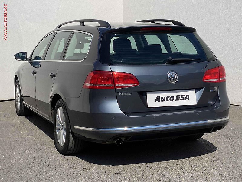 Volkswagen Passat (2012) 1.4 TSi, Comfortline, +kola - fotka 6 z 19