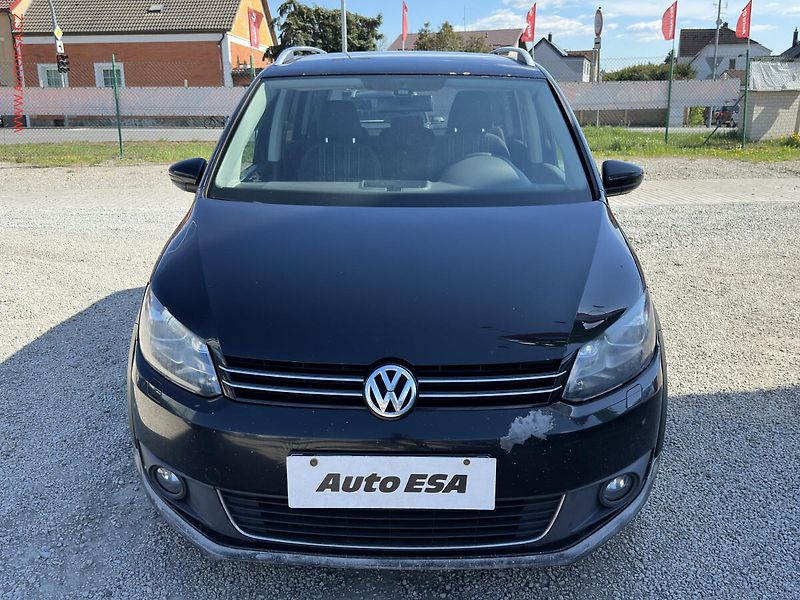 Volkswagen Touran (2011) 2.0 TDi, DSG, bixen - fotka 2 z 20