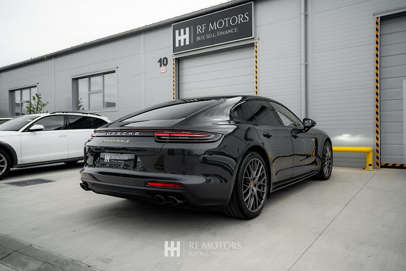 Porsche Panamera (2020) Turbo S E-Hybrid - fotka 5 z 55