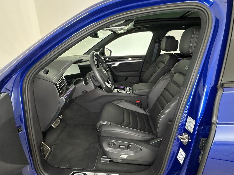 Volkswagen Touareg R-Line - fotka 7 z 31