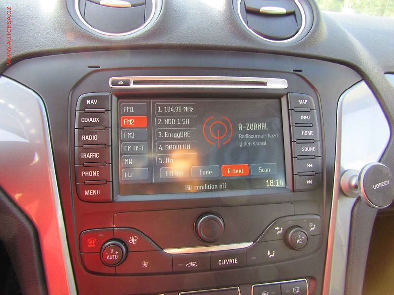 Ford Mondeo (2011) 2.0 TCDi, autoAC - fotka 15 z 17