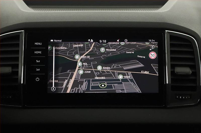 Škoda Karoq (2025) 1.5 TSI, Top Selection - fotka 13 z 18