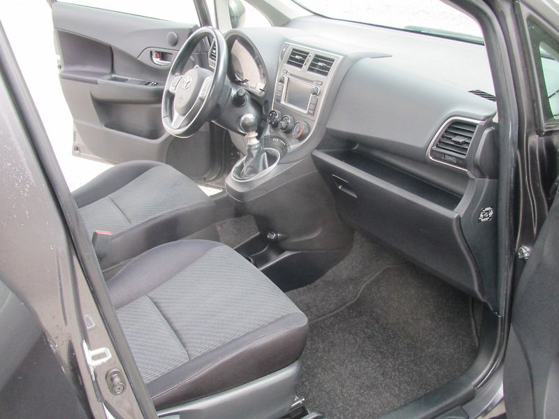 Toyota Verso S 1.3 - fotka 13 z 18