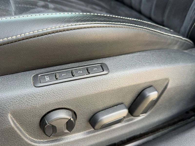 Škoda Superb combi Style Plus 2,0 TSI 140 k - fotka 9 z 32