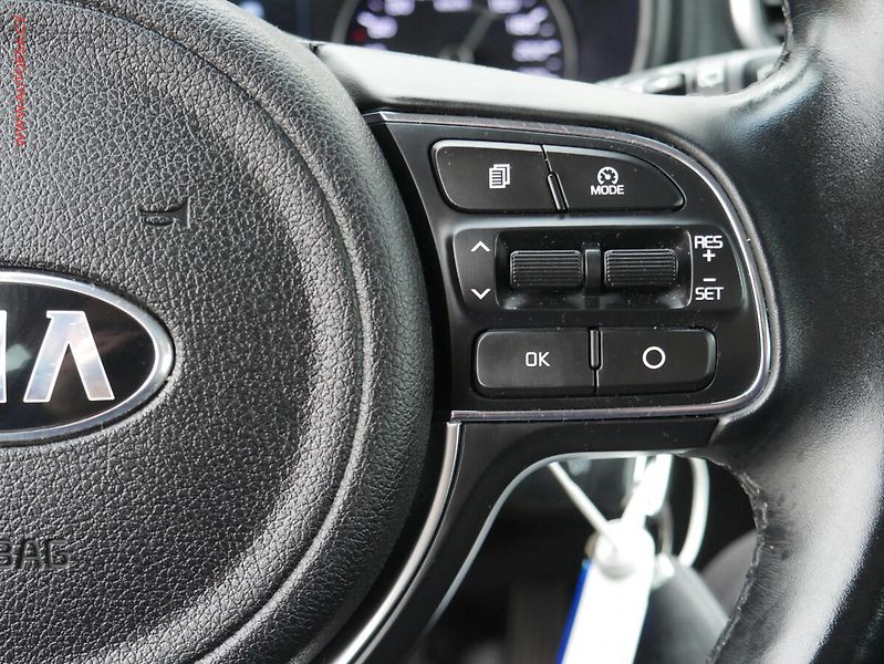 Kia Sportage (2016) 1.6 GDi, ČR, Active, navi - fotka 15 z 22
