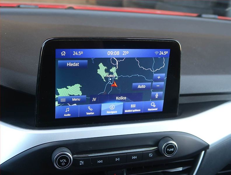Ford Focus (2021) 1.0 EcoBoost, Navi, Tempomat - fotka 13 z 19