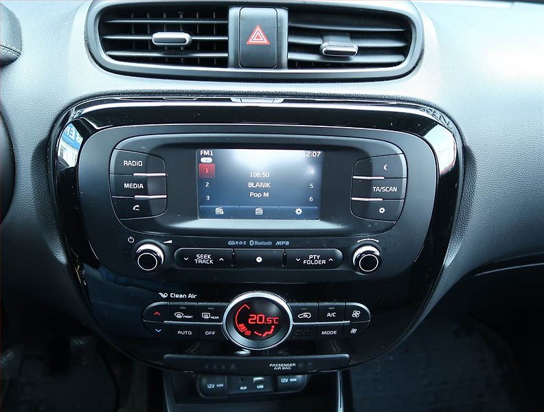 Kia Soul (2016) 1.6 CRDI, Tempomat - fotka 12 z 15
