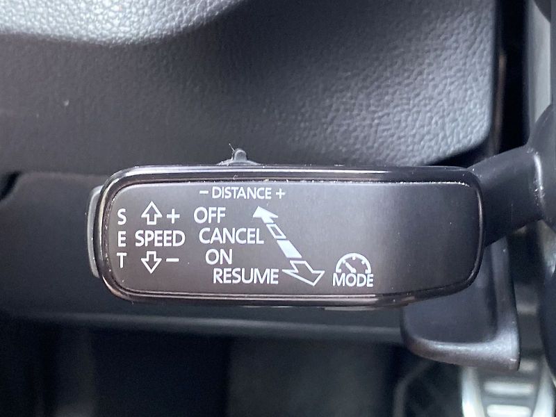 Škoda Kamiq (2021) 1.5 TSI Monte Carlo - fotka 23 z 38
