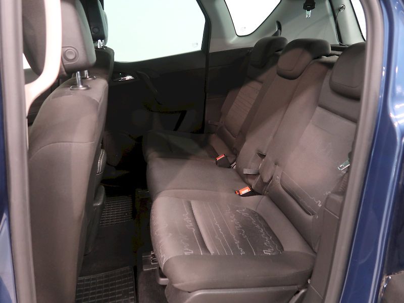 Opel Meriva (2015) 1.4i 88KW - fotka 15 z 30