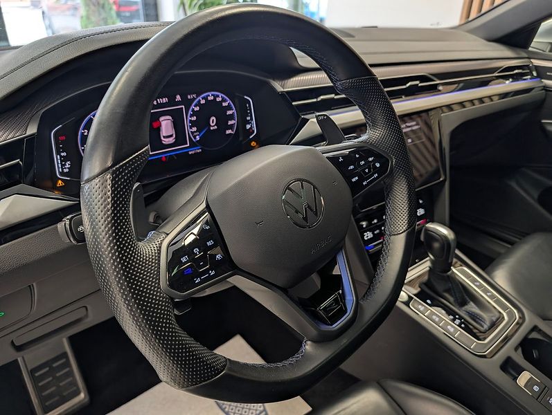 Volkswagen Arteon Shooting Brake 2.0 TSI R 235KW Shooting Brake - fotka 15 z 32