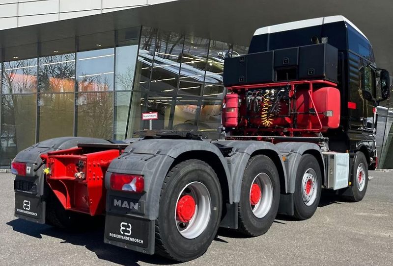 MAN TGX (2016) 41.560 8x4 tahač 120t - fotka 5 z 19
