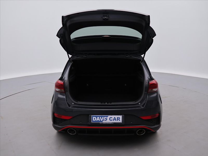 Hyundai i30 2,0 TGDI 206kW N Performance - fotka 9 z 33