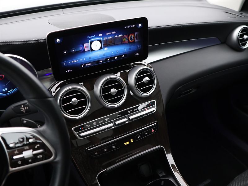 Mercedes-Benz GLC 2,0 200 4Matic DPH CZ 1.Maj. - fotka 26 z 41