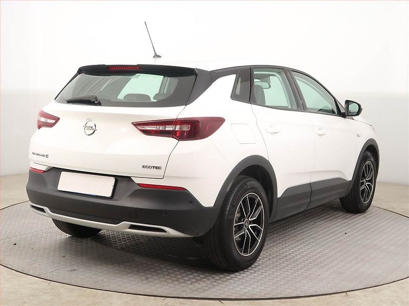 Opel Grandland X (2021) 1.2 Turbo, ČR,1.maj - fotka 5 z 14