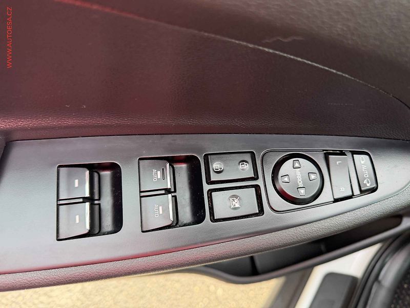 Hyundai Tucson (2019) 1.6T-GDi - fotka 11 z 21